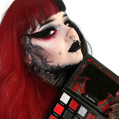 Brevikshop Warcraft Illusion 15-Color Red & Black Pigment Eyeshadow Palette